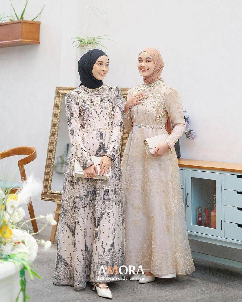 Instagram.com/delmora.kebayacantik